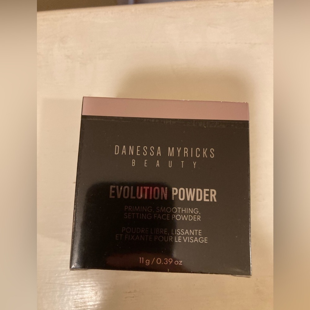 DANESSA MYRICKS Evolution Powder Priming Smoothing Setting Face Powder‎ PINK New